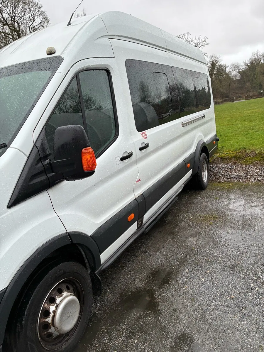 Ford Transit 460 17 Seater Bus - Image 3