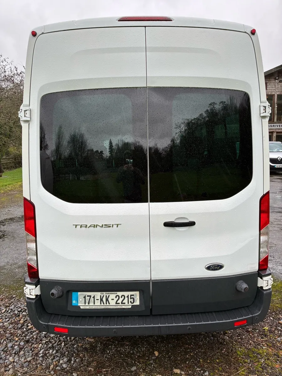 Ford Transit 460 17 Seater Bus - Image 4