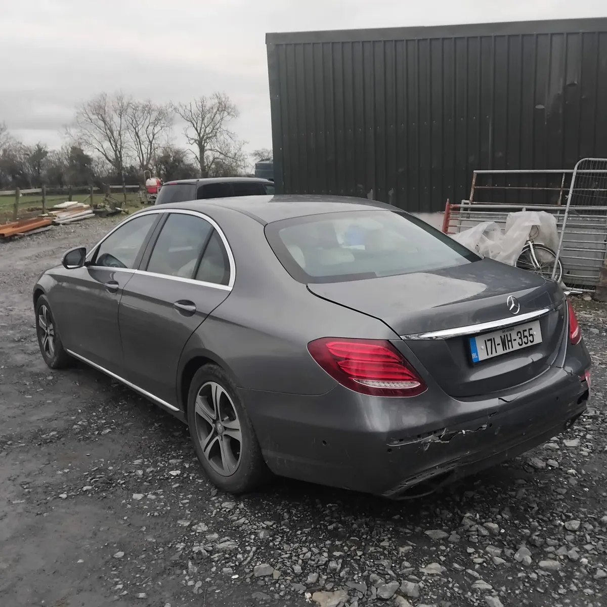 Mercedes e - Image 2