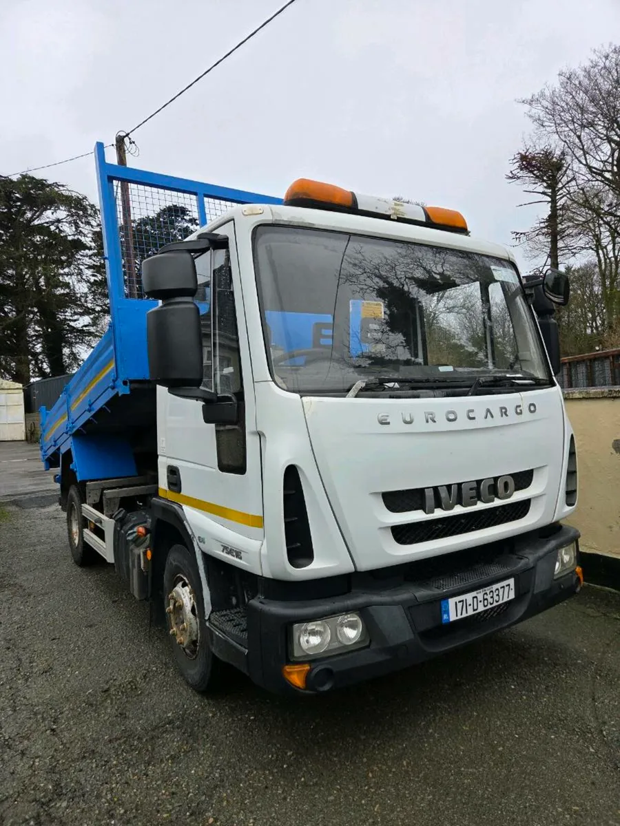 2017 Iveco Cargo Manual Tipper - Image 4