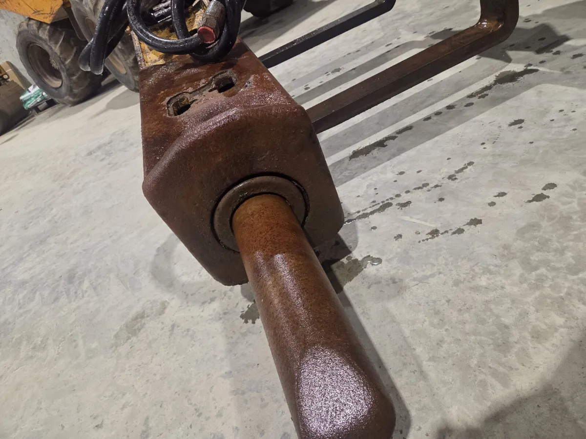 Omal 1300 Rock Breaker - Image 4