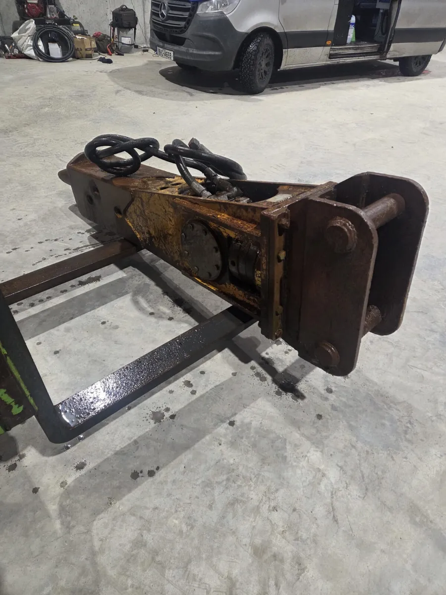 Omal 1300 Rock Breaker - Image 3