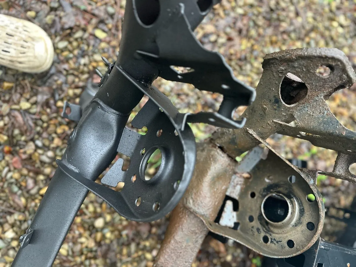 Toyota Yaris rear axle - Image 4