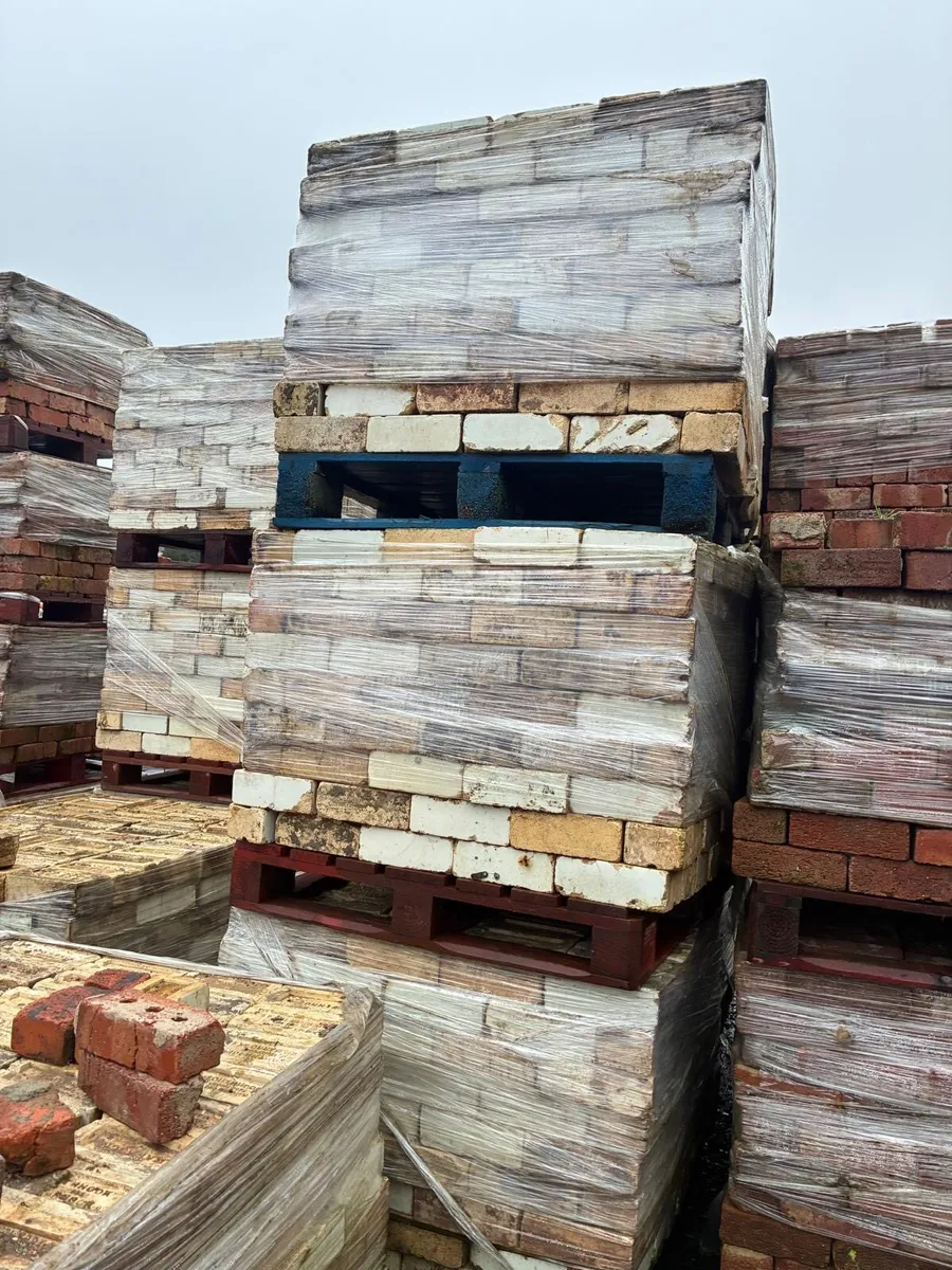 Reclaimed brick - Image 1