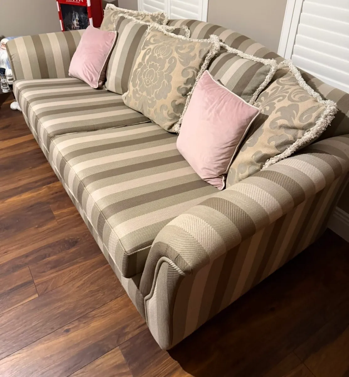 Mint condition suite 3,2,1 Rarely used - Image 2