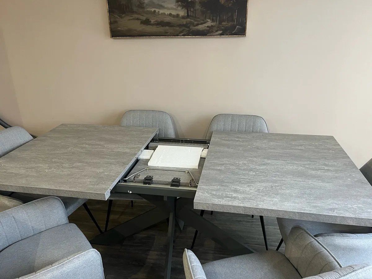 Kitchen Table - Image 2