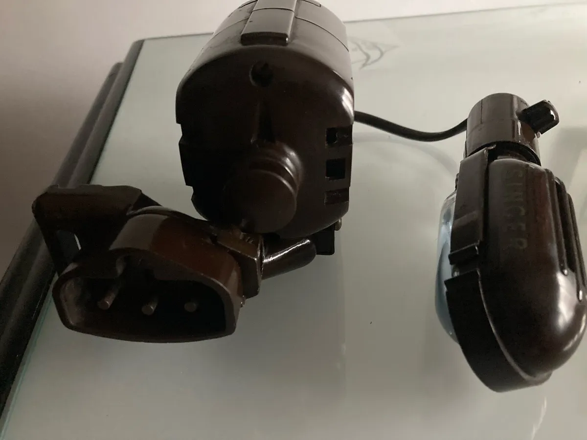 Vintage Singer Sewing machine motor - Image 3