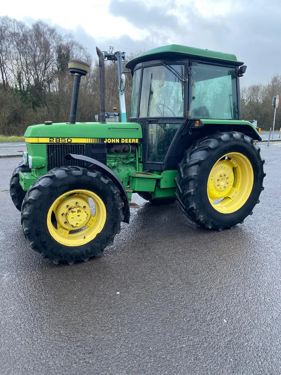 John Deere 2850 - Image 2