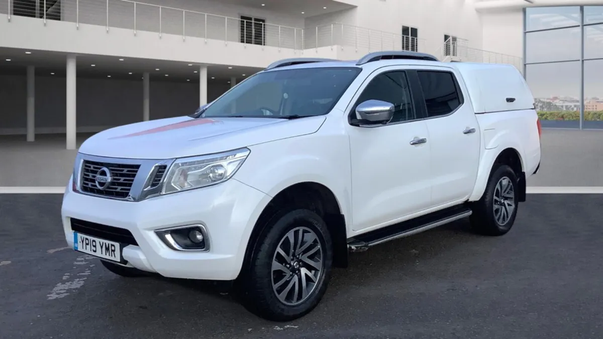 2021 NISSAN NAVARA 2.3 Tekna dCi 4WD 5dr - Image 2
