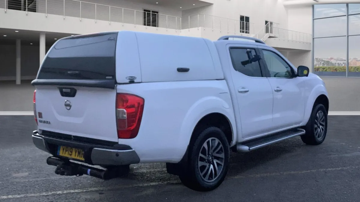 2021 NISSAN NAVARA 2.3 Tekna dCi 4WD 5dr - Image 4