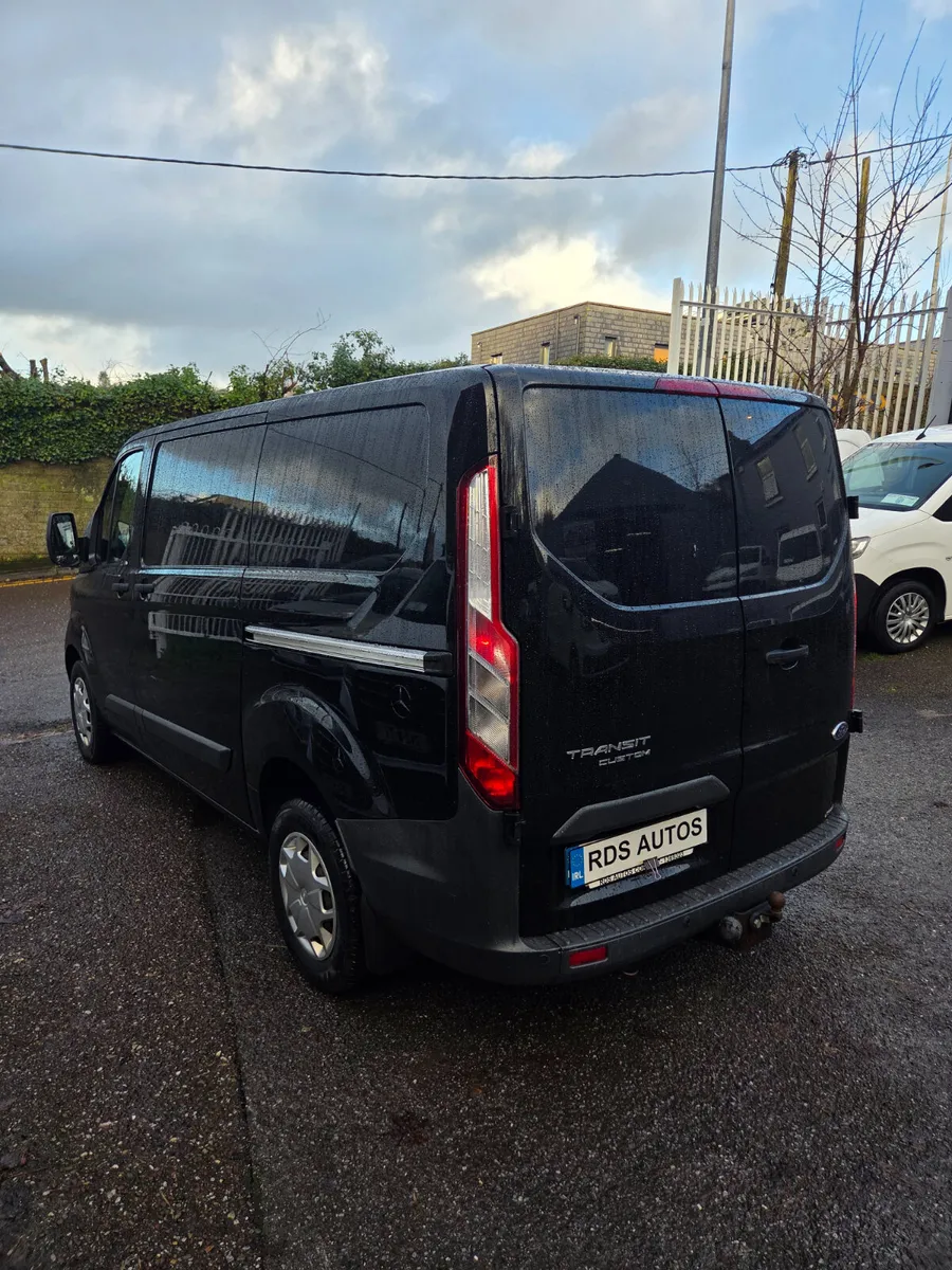 🔥17 FORD CUSTOM LOW KMS🔥 - Image 4