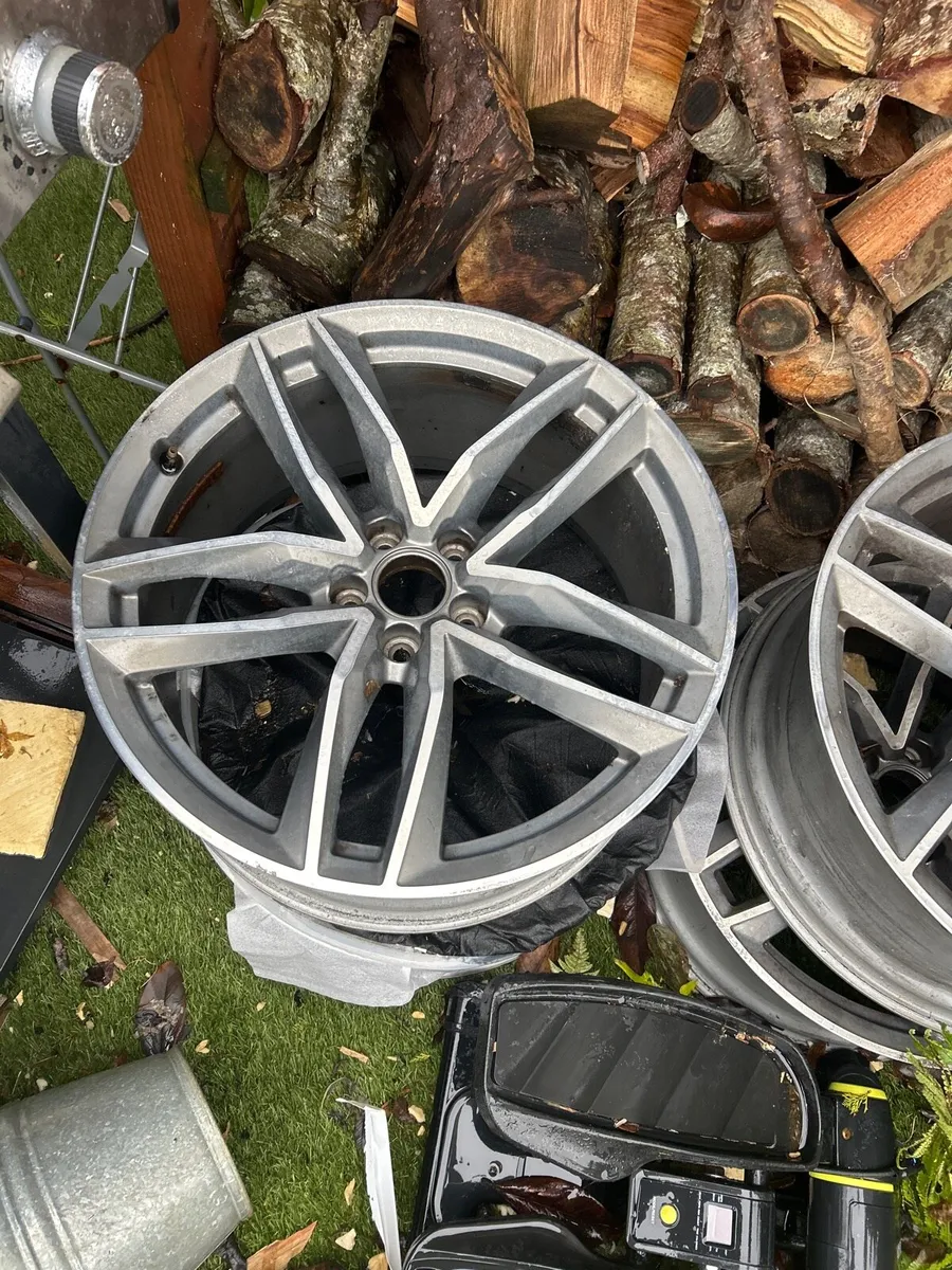Alloy wheels - Image 2