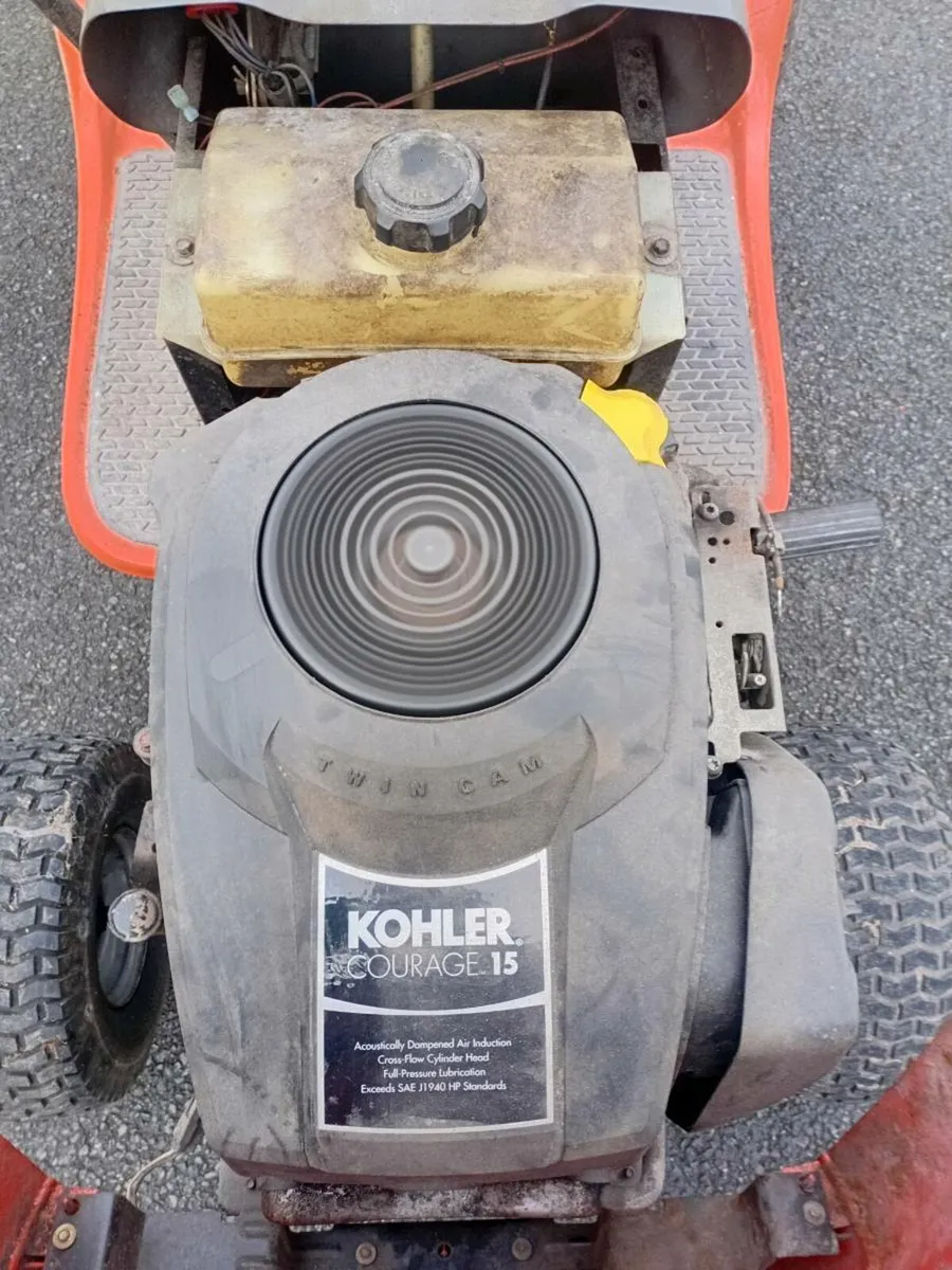 Ride on lawnmower - Image 3