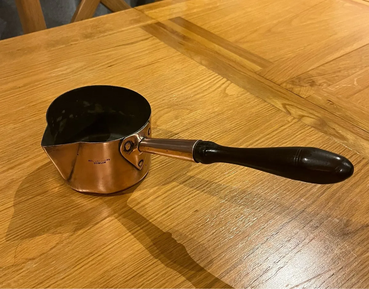 Antique Hodges & Sons Dublin Copper Brandy Pan - Image 1