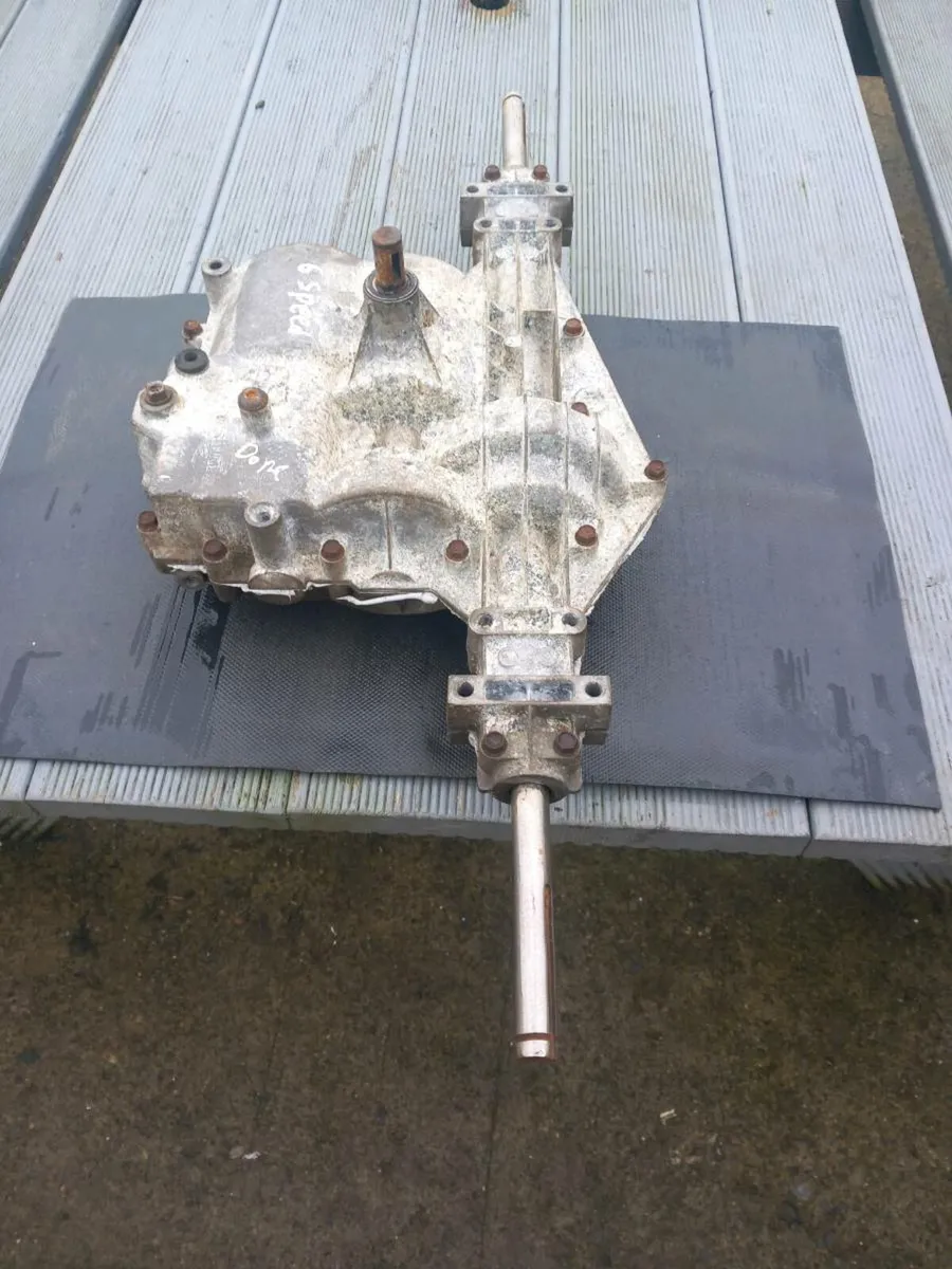 Husqvarna/jonsered manual gearbox for sale - Image 2