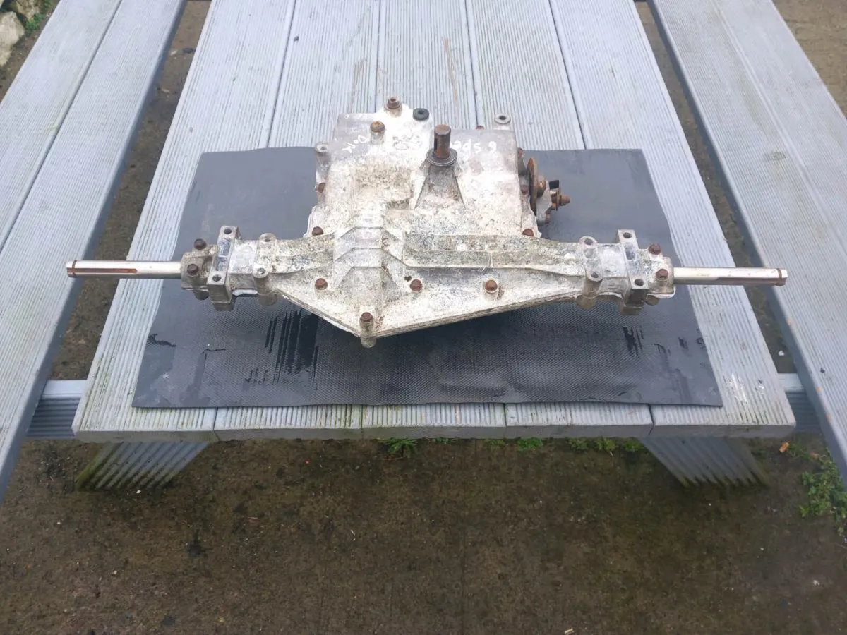 Husqvarna/jonsered manual gearbox for sale - Image 3