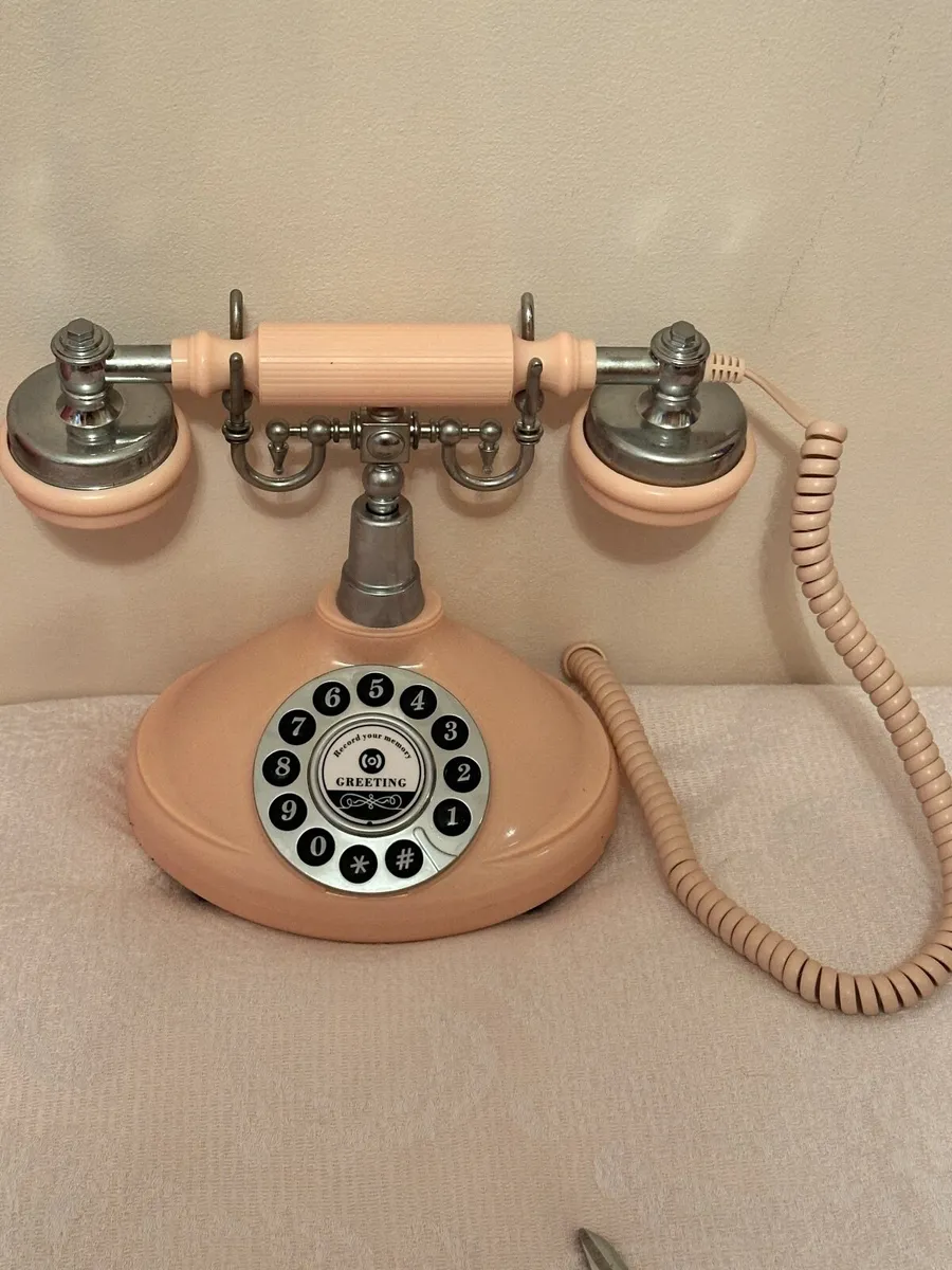 Wedding audio guestbook & antique telephone table - Image 3