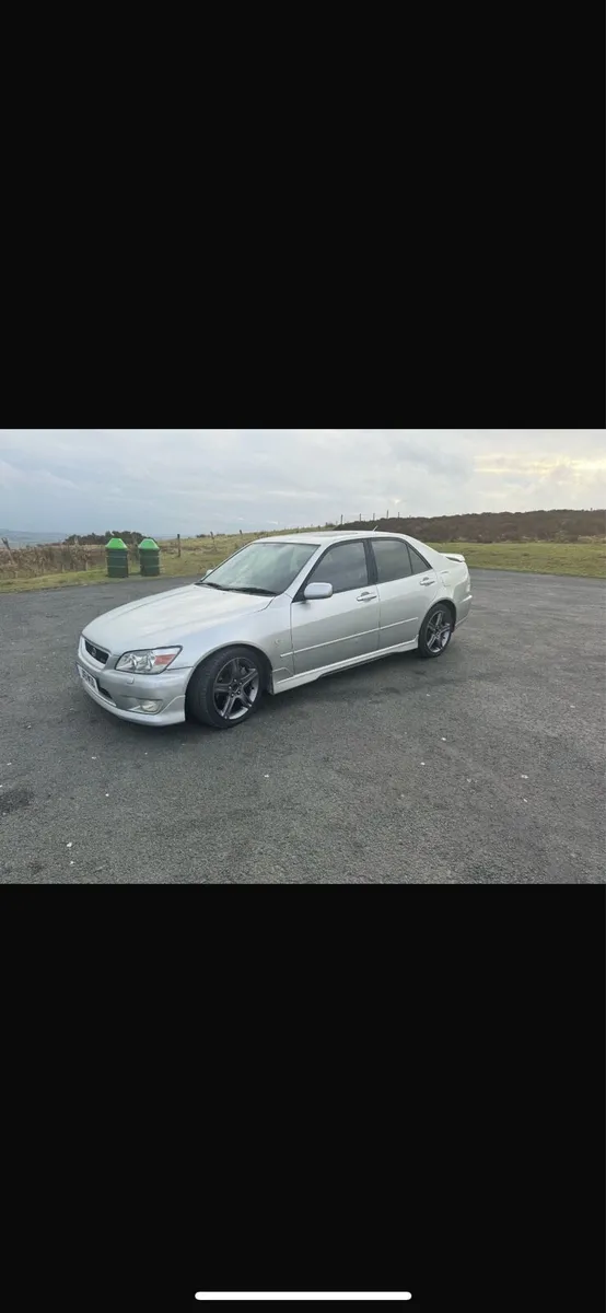 Lexus is200 - Image 3