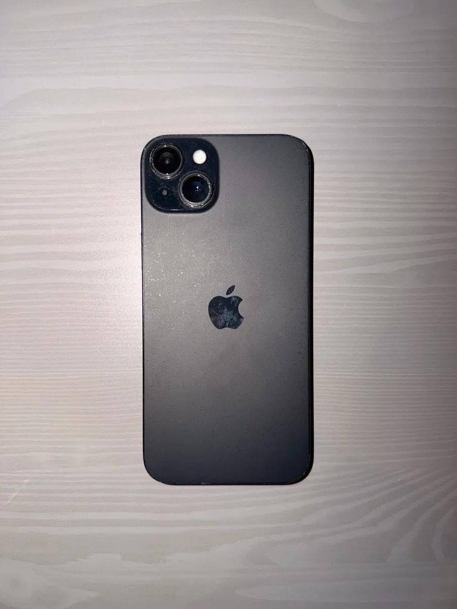 iPhone 15 Plus - Image 1