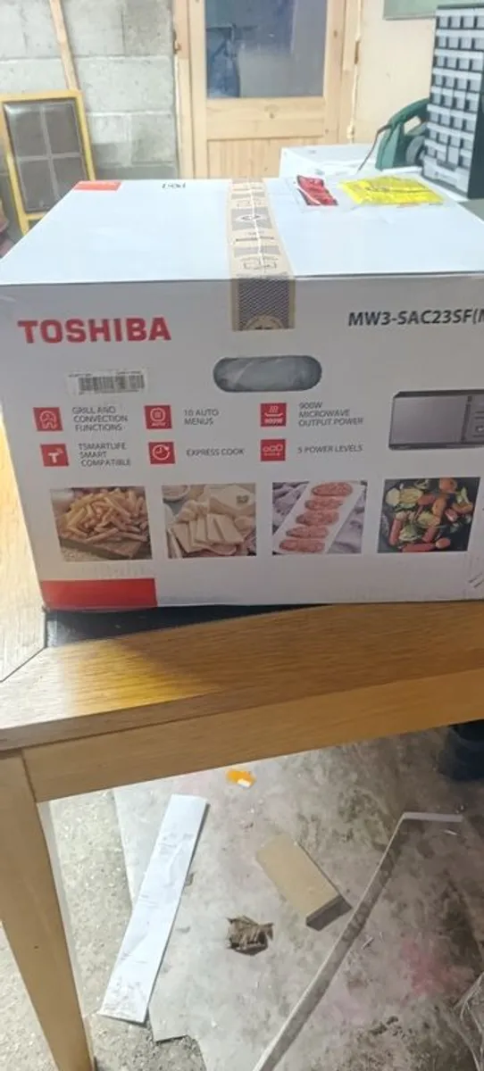 Toshiba  Toshiba 23l Touch Control Digital Microwave w/ Air Fryer - Image 2