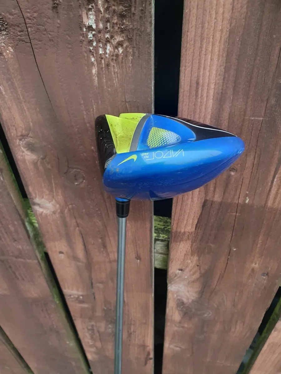 Nike vapour golf driver - Image 1