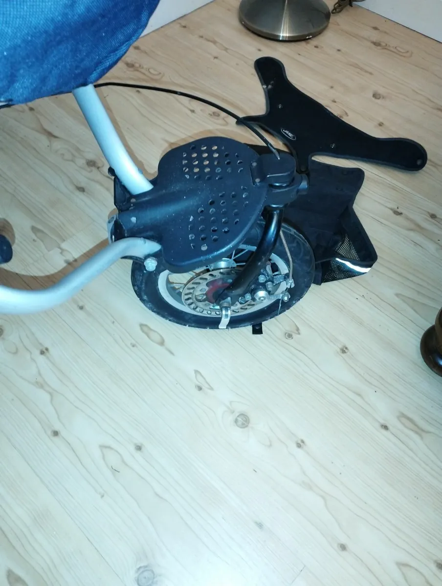 Jane Powertrack 360° buggy. - Image 3