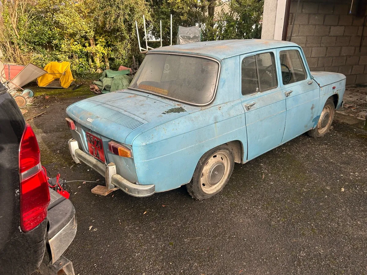 Renault 8 - Image 2