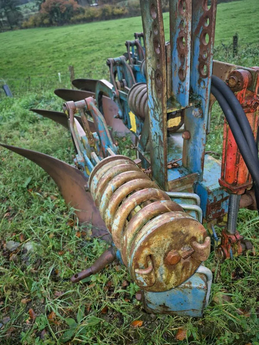 Fiskars 4 furrow Plough - Image 4