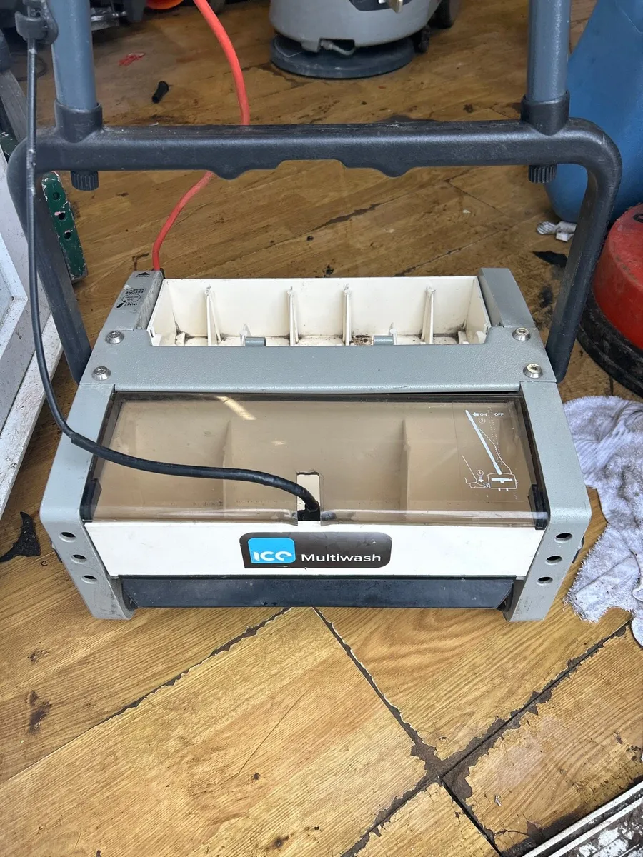 Truvox multiwash scrubber drier - Image 1