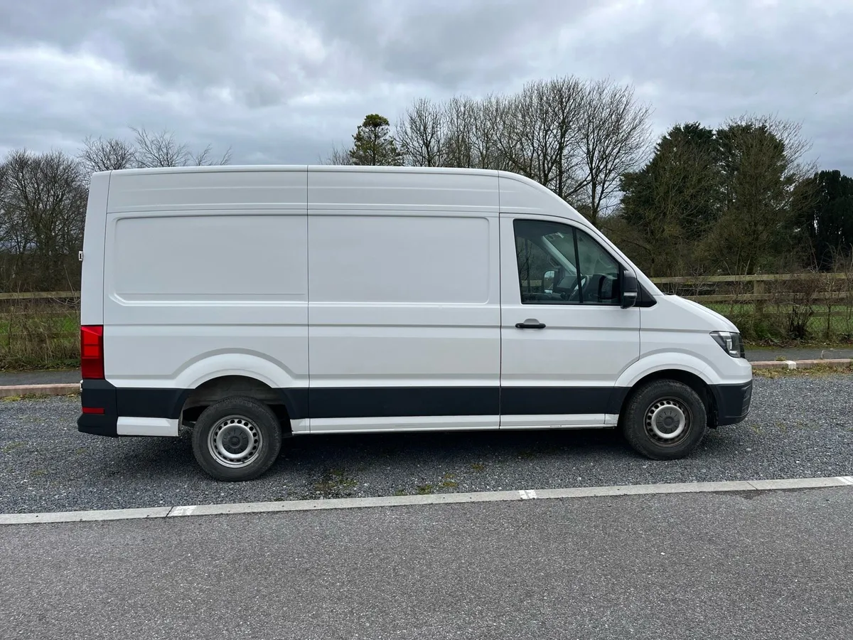 Volkswagen Crafter - Image 2