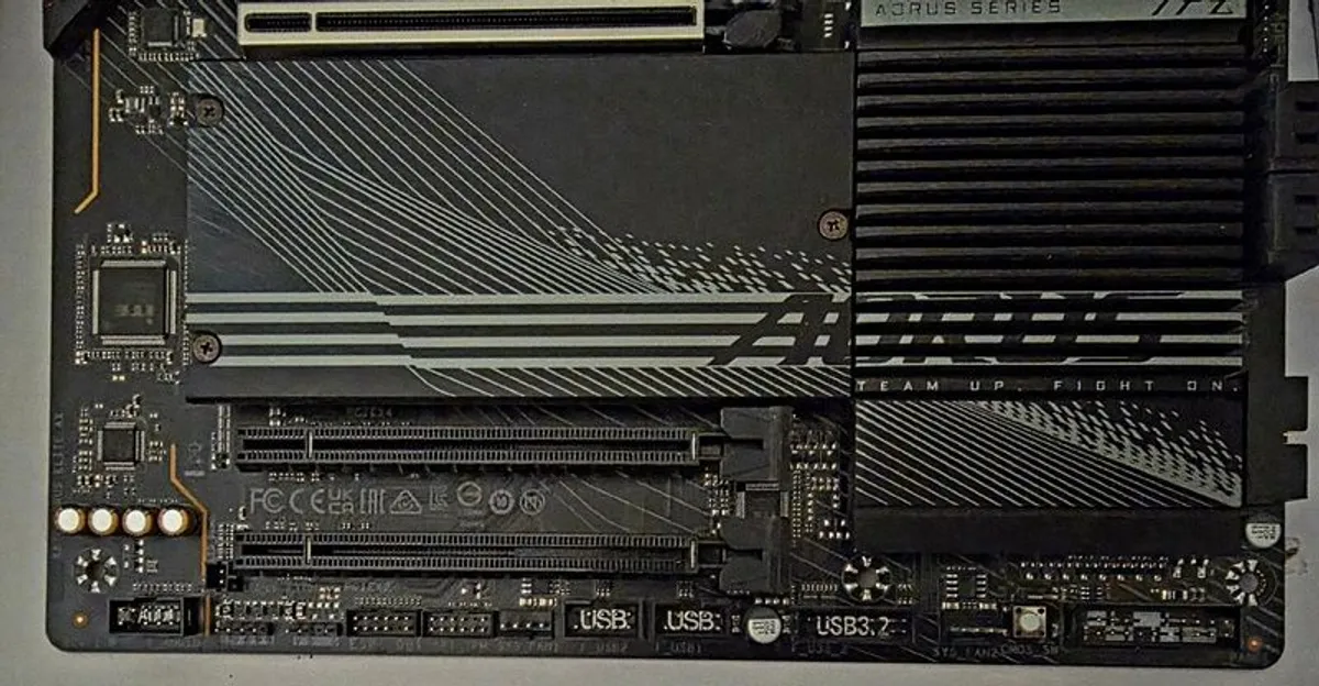 AMD Ryzen 9 7950X + Gigabyte X670 Aorus Elite AX (AM5/DDR5) - Image 3