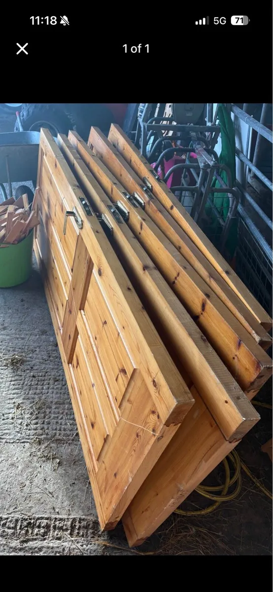 10x Pine 4 panel doors - Image 3