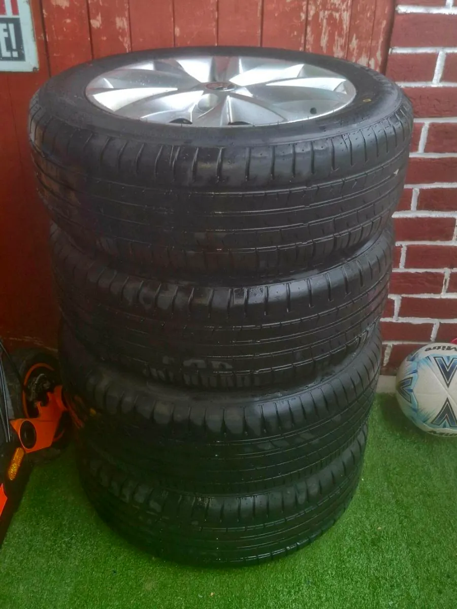 16" Skoda Alloy Wheels - New Tires - Image 3