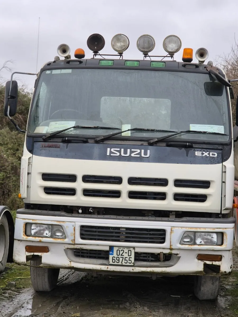 ISUZU TRUCK - Image 2