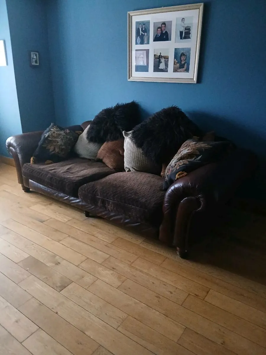 Sofa 4 seater - Image 1