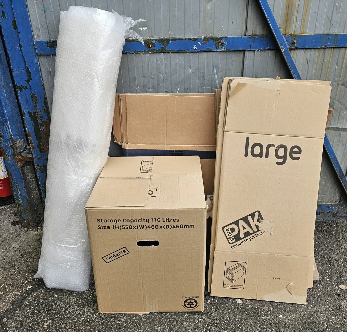 Home Moving Kit - Cardboard Boxes and Bubble Wrap