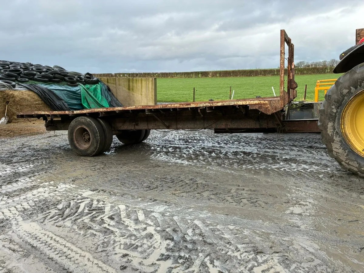 Bale trailer - Image 2