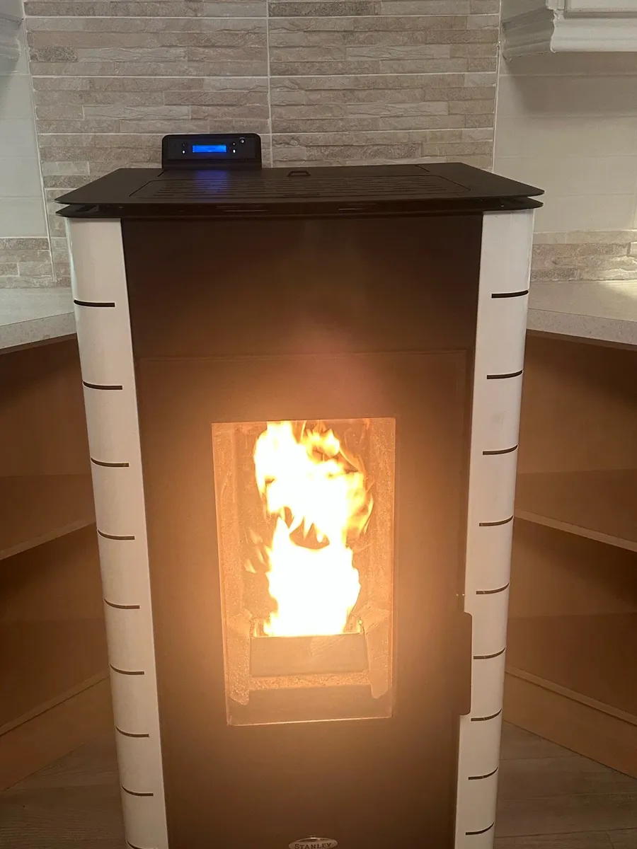 White Solis K 1700+  Stanley Pellet Stove - Image 1