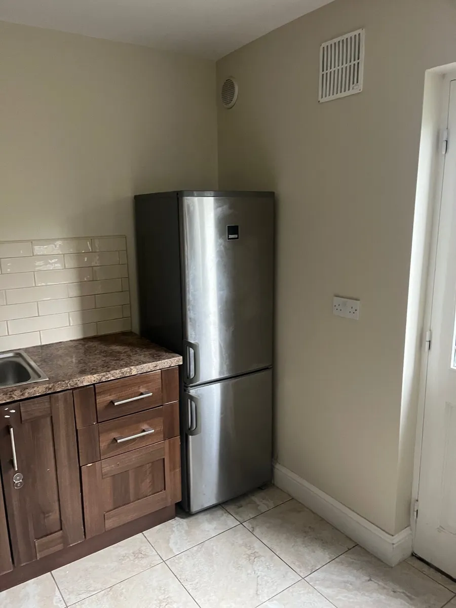 Moving house furniture - Image 1