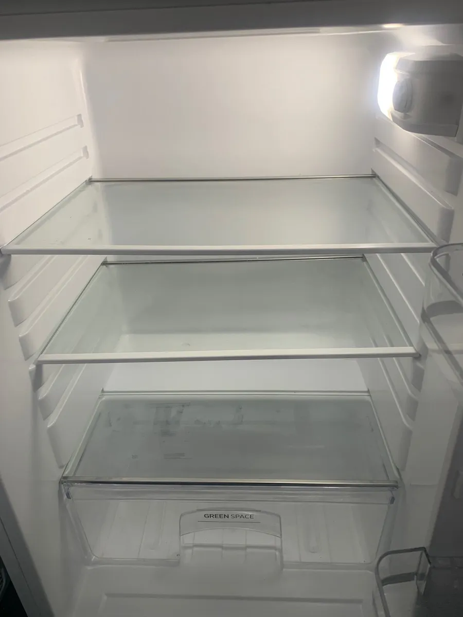 Hoover  Undercounter fridge - Image 2