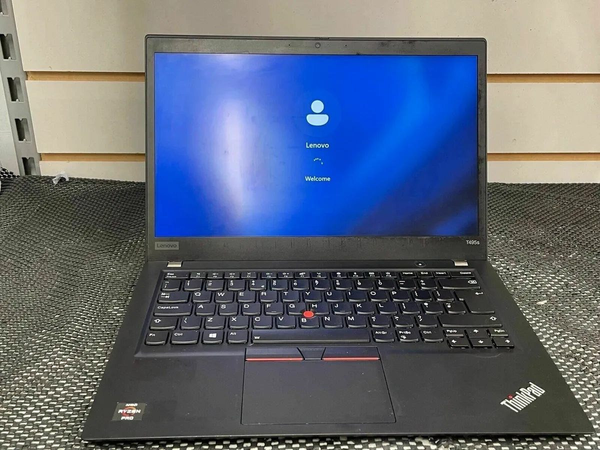 Lenovo T495s