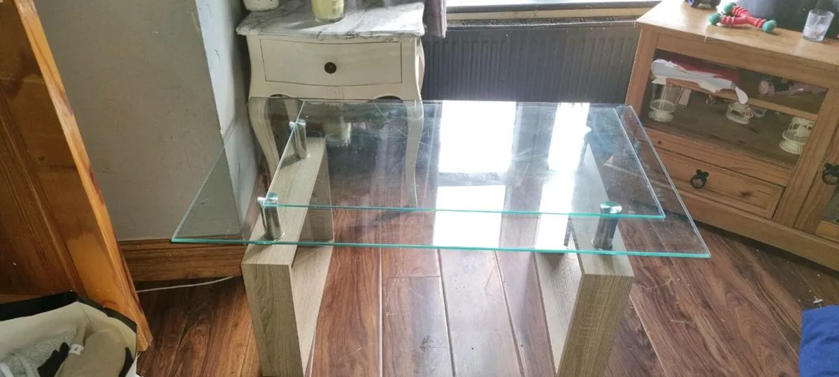 Modern glass coffee table - Image 4