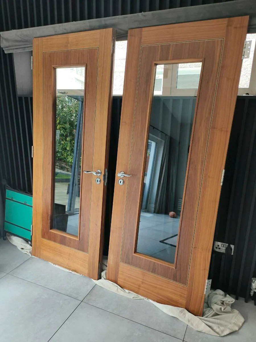Solid walnut rebated internal door. - Image 1