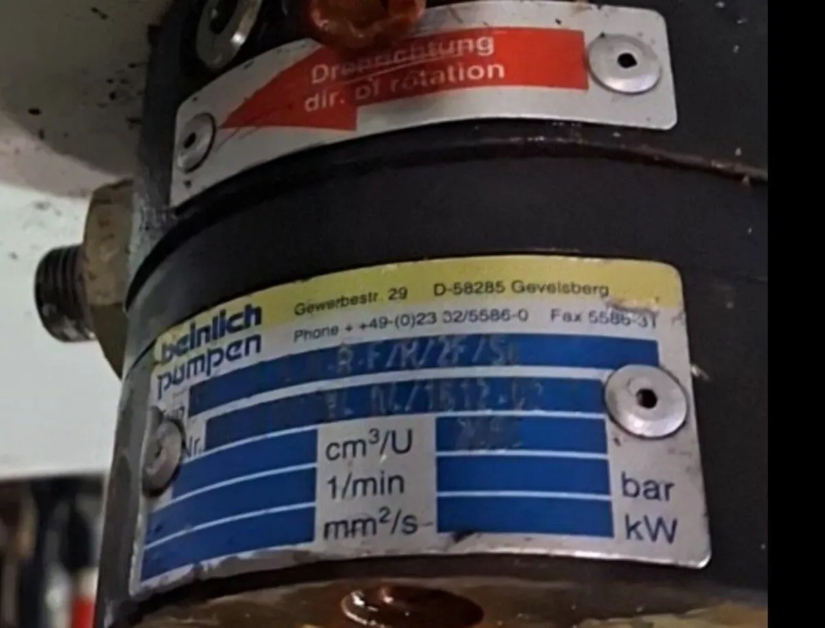 For sale High pressure Mixing & Dispensing Machine - Image 2