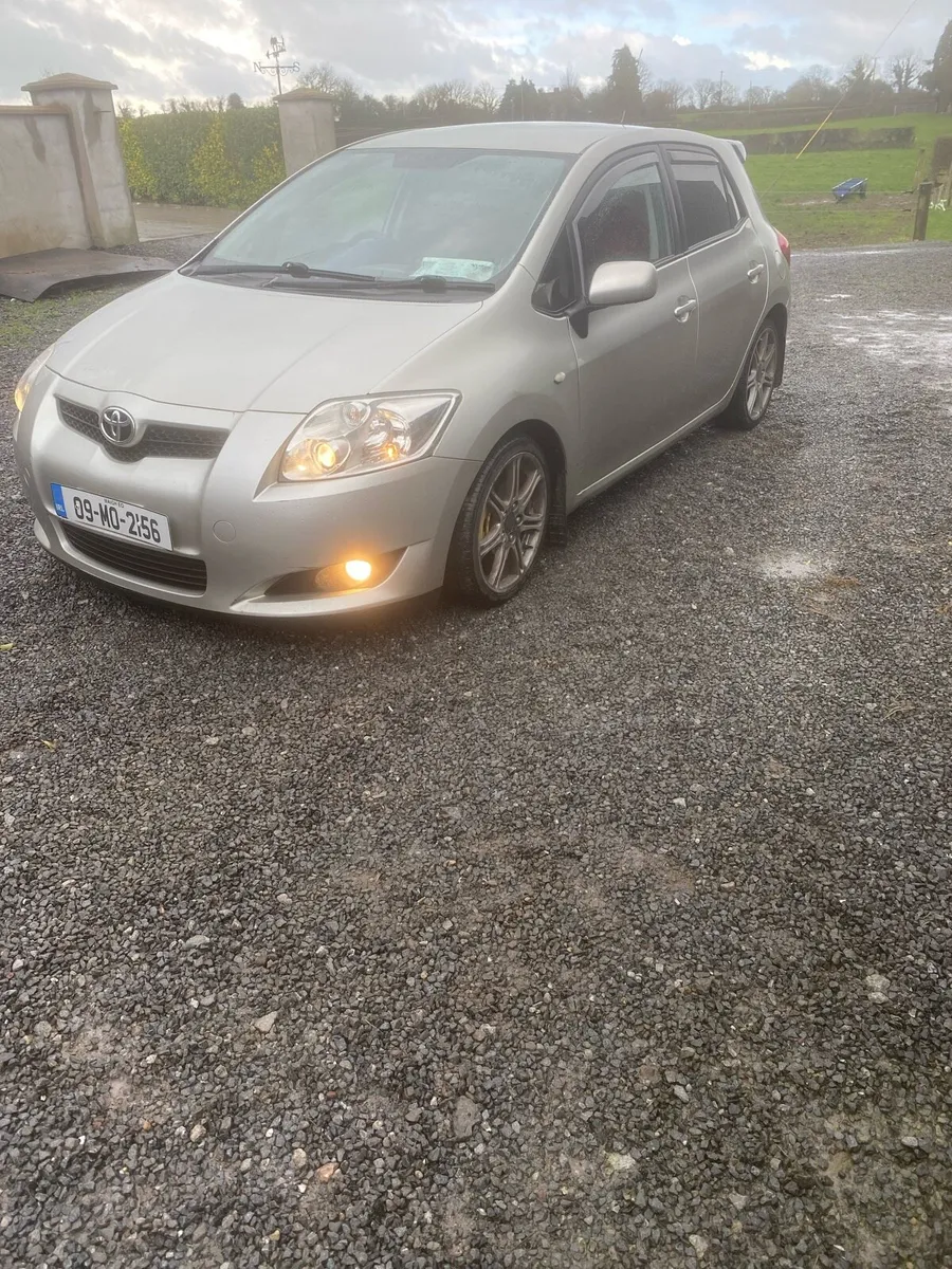 2009 Toyota Auris TR - Image 1