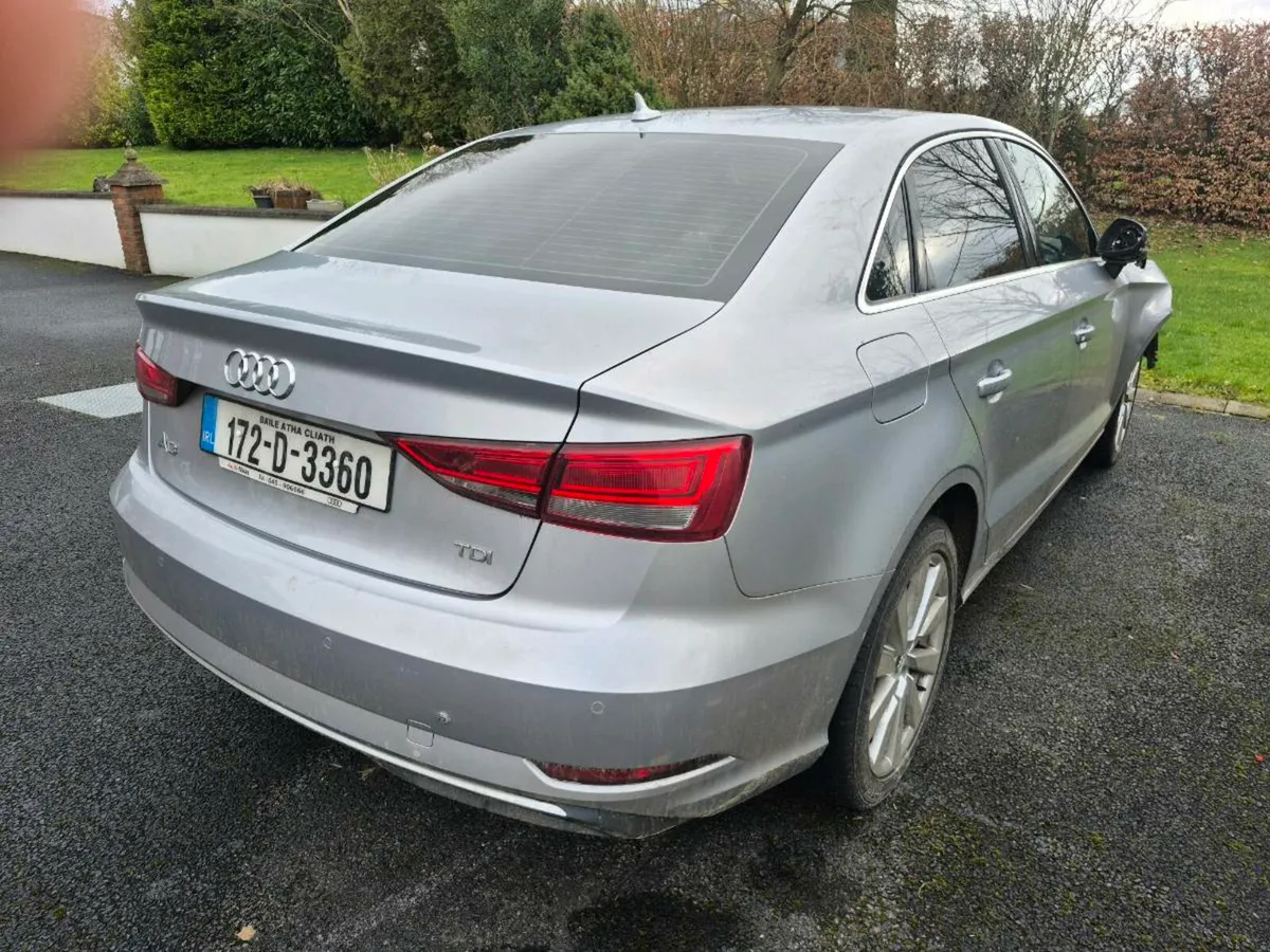 Damaged car - Image 3