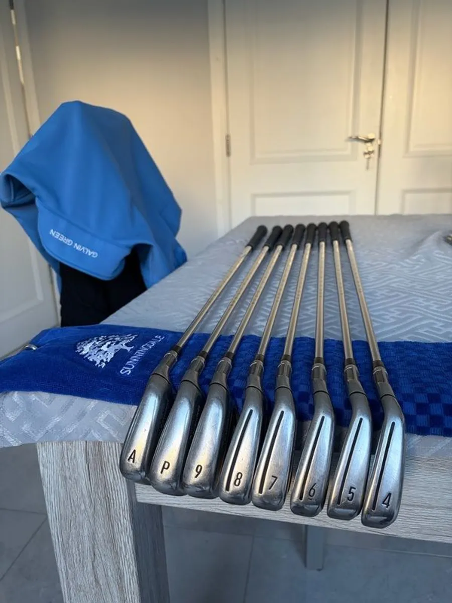 TaylorMade SIM Max 2 Iron Set 4-AW | Stiff Flex | Excellent Condition - Image 4