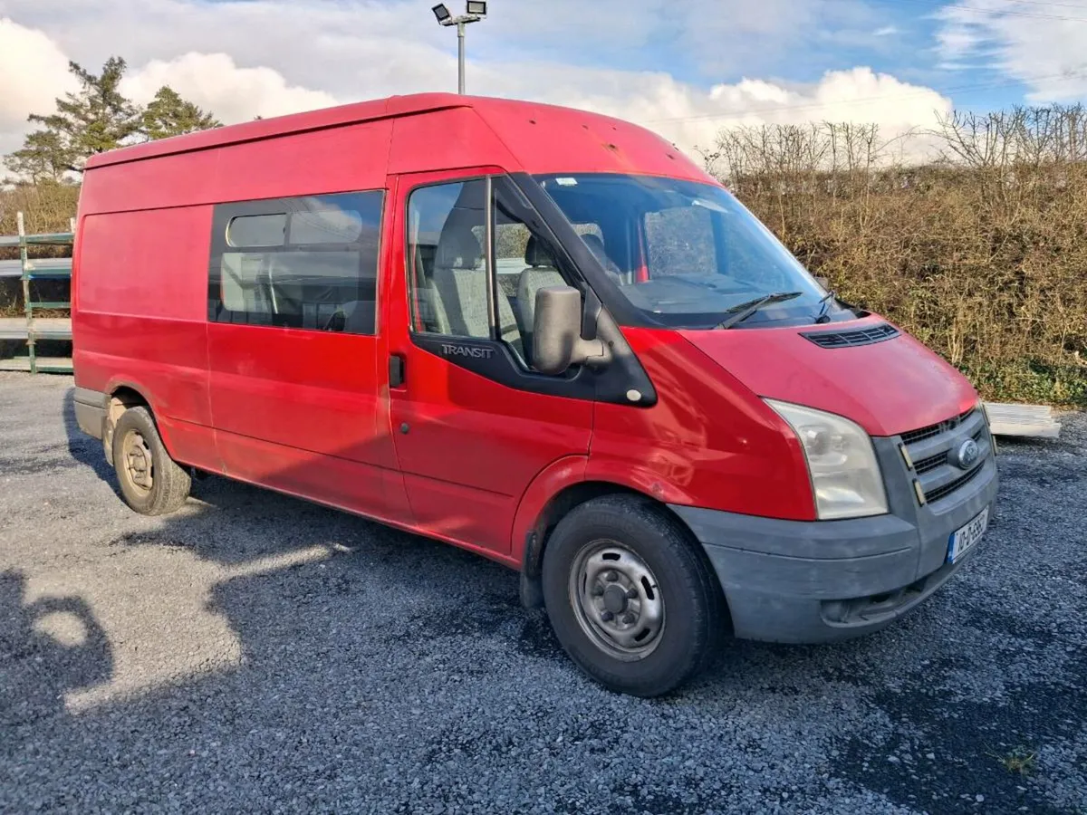 Crew cab Transit - Image 1