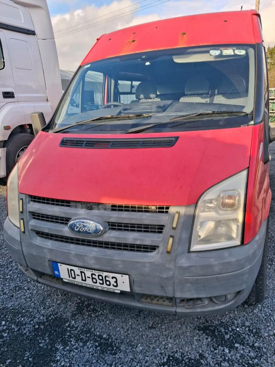 Crew cab Transit - Image 2