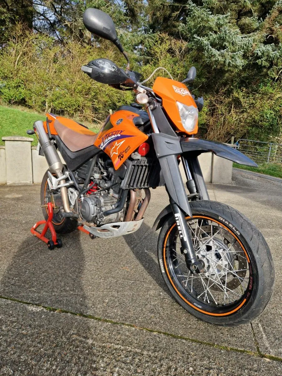 Motorcycle. - Image 2